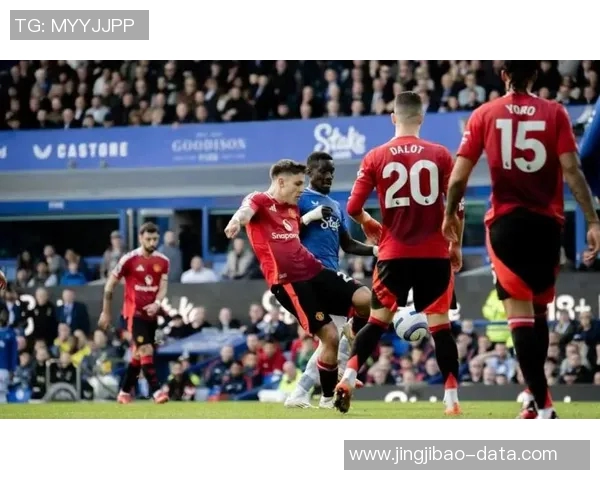 欧联杯切尔西大胜里昂引发争议判罚全场沸腾瞬间回顾